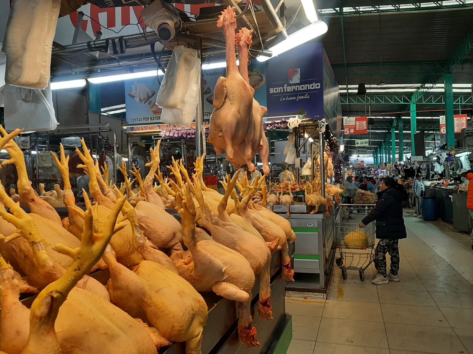 Precio del pollo bajó en centros de abasto de Arequipa. (Foto: GEC)