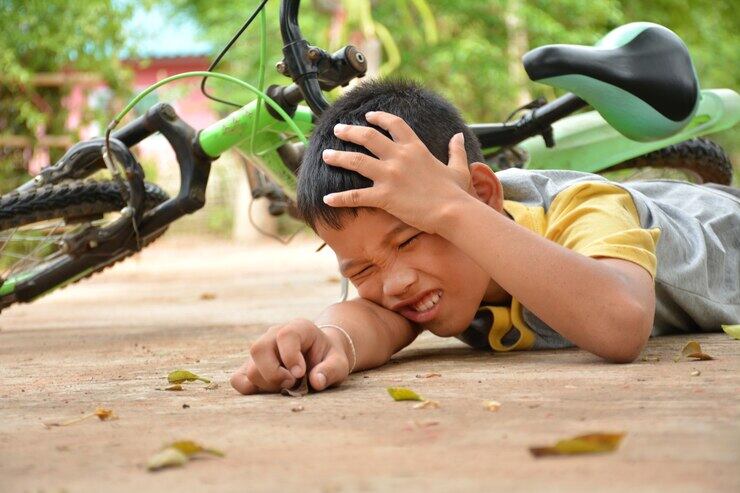 La especialista detalla que esto no solo nos permite actuar con rapidez, sino que también nos ayuda a enseñar a los hijos sobre la importancia de la seguridad y el autocuidado.