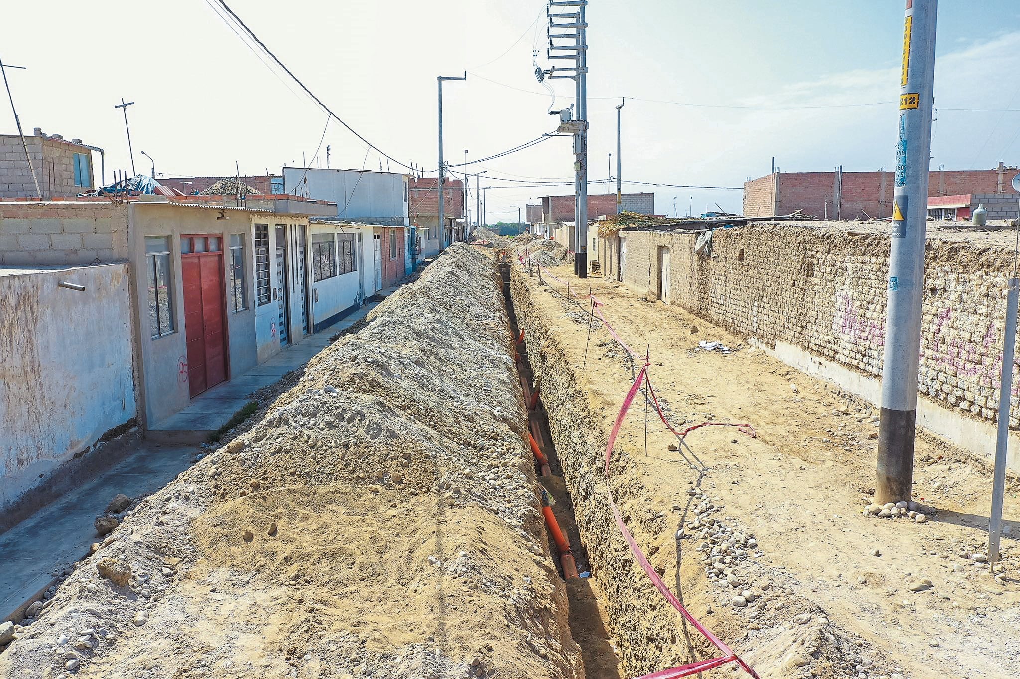 Vecinos esperan que los trabajos continúen en Monsefú.