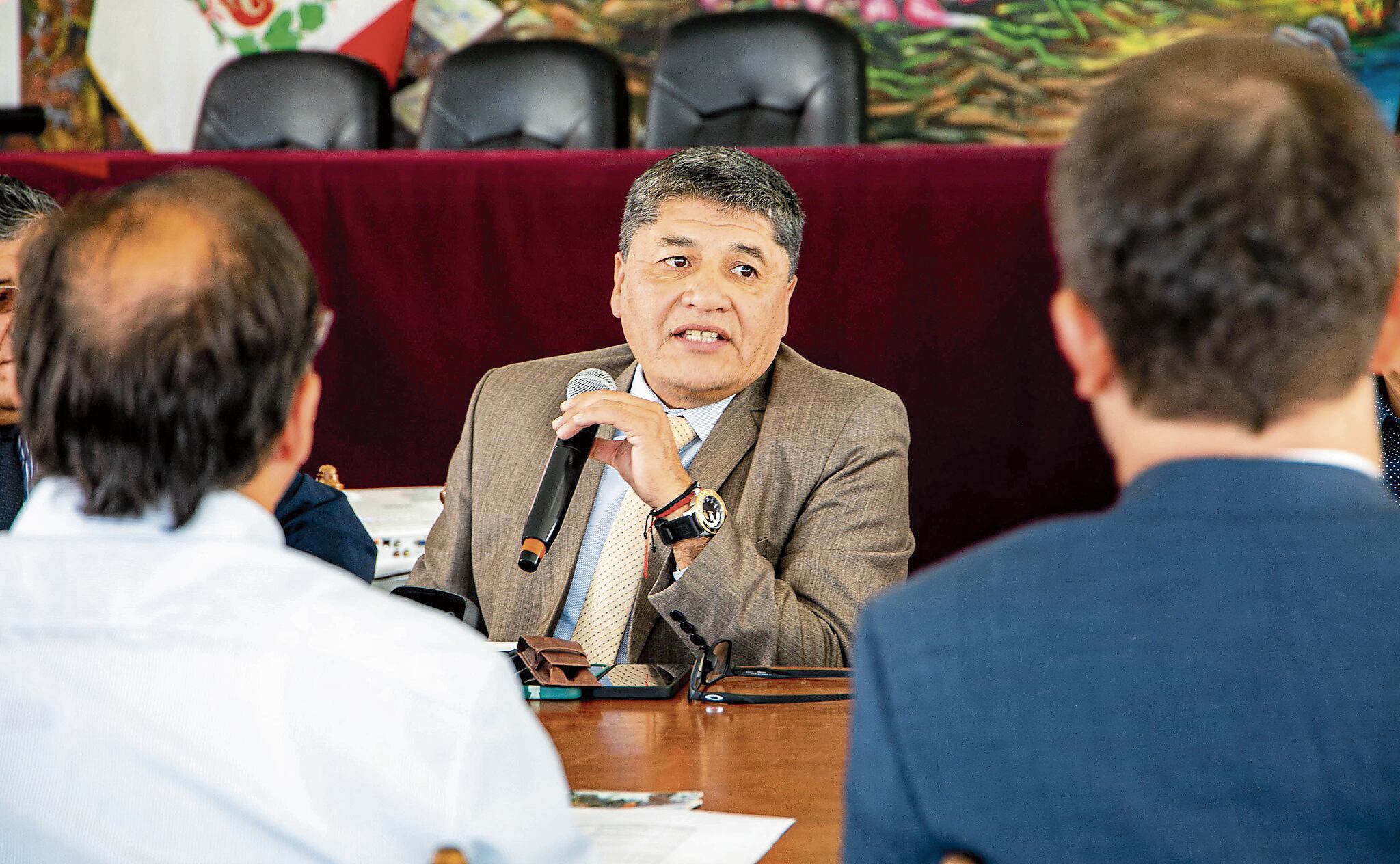 Futuro del alcalde Víctor Hugo Rivera en manos de regidores. (Foto: Leonardo Cuito)