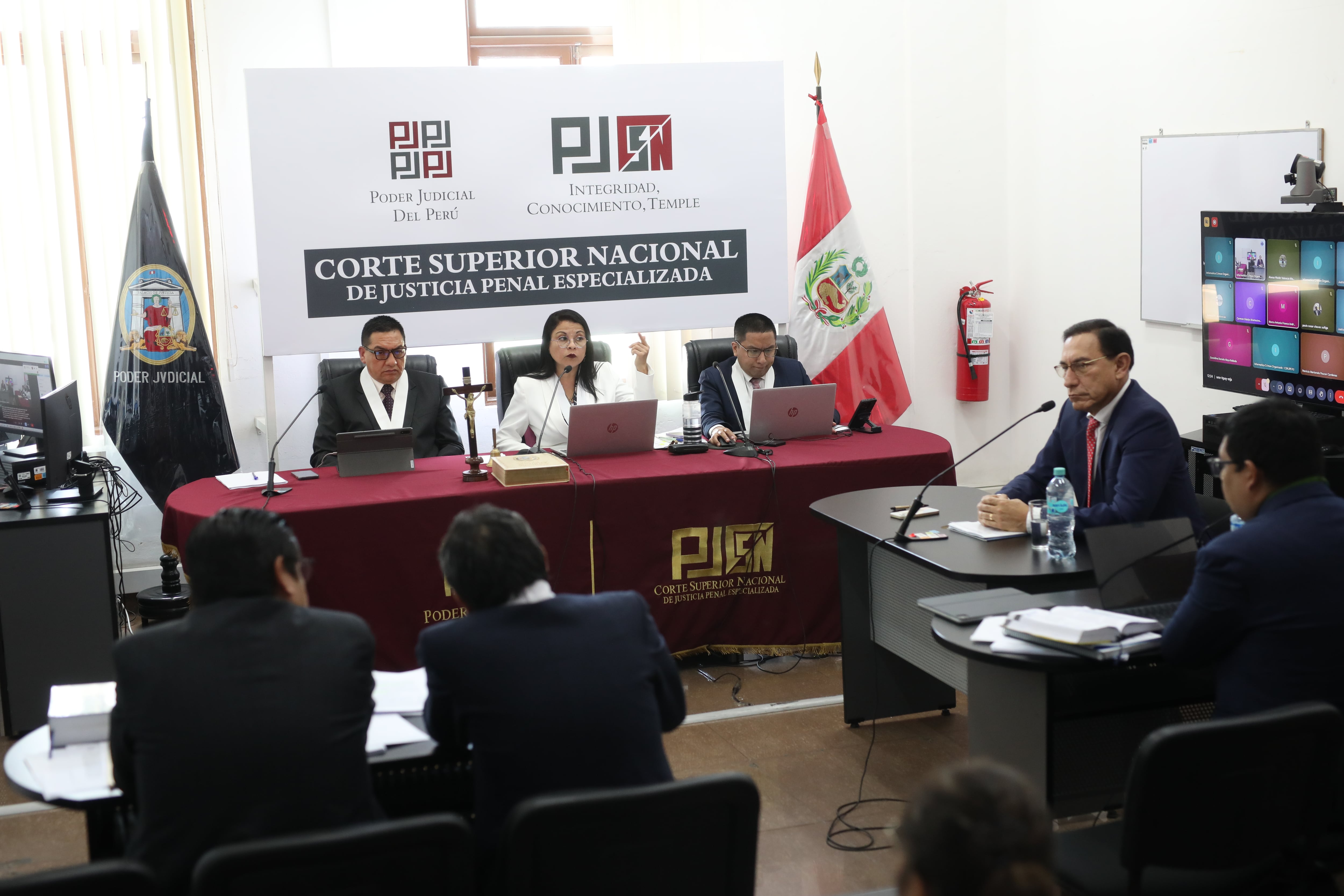 Interrogatorio de la fiscalía a Martín Vizcarra ante el Cuarto Juzgado Colegiado de la Corte Superior Nacional. Foto: GEC / Antonio Melgarejo