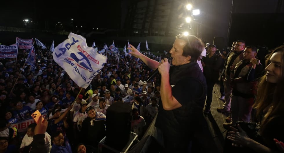 Francis Allison cierra su campaña electoral con mitin en Ate (GALERÍA)