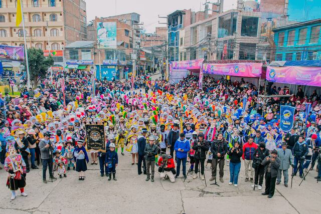 Se trata de una representación humorística de los bailes que trajeron los españoles, como el minué, la contradanza, la pavana o la gallarda y que se practica en los departamentos del centro del Perú. (Foto cortesía: Gobierno Regional de Pasco)