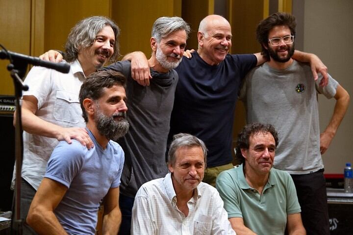 Llega con una propuesta única para interpretar en su totalidad el álbum “Selling England by the Pound”.