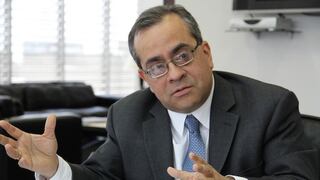 Ministro de Educación habría contraído el virus del dengue 