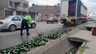Huancayo: Cientos de botellas de cerveza acaban regadas en pista altamente transitada
