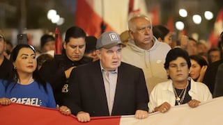 Ciudadanos participan en movilización convocada por Rafael López Aliaga en el Centro de Lima (FOTOS)