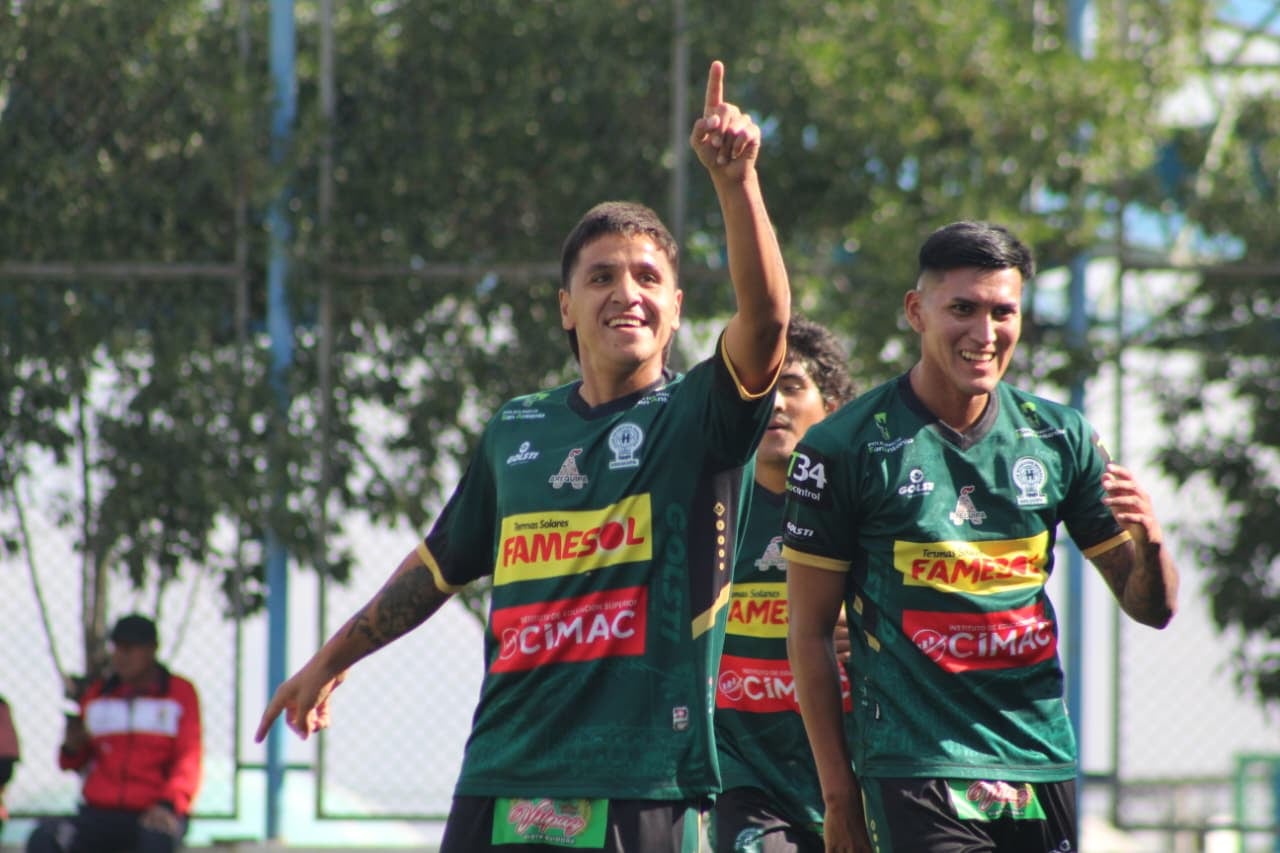Sportivo Huracán campeona en la liga del Cercado Arequipa. (Foto: Álvaro Figueroa/@photo.gec)