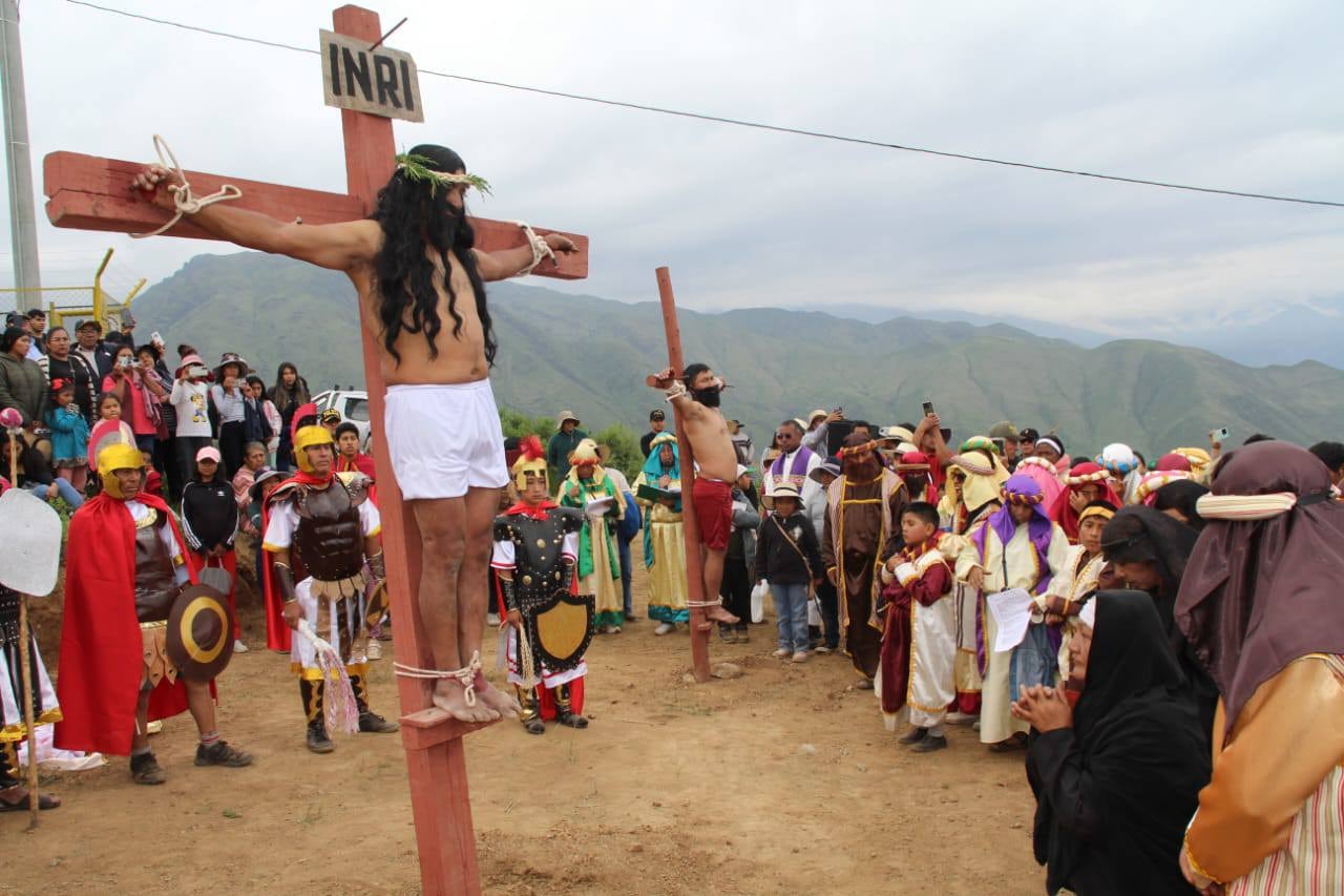 Vía Crucis en Pampacolca, provincia de Castilla. (Foto: Pampacolca, tierra de Lindas Costumbres y Tradiciones/Facebook)