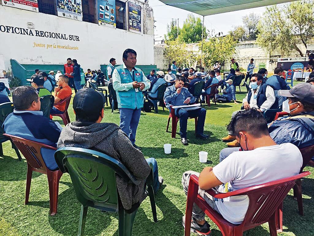 Hombres por la Igualdad es un programa del Ministerio de la Mujer y busca eliminar las acciones violentas contra mujeres y el grupo familiar. (Foto: Juan Guillermo Mamani)
