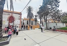 Hospital Goyeneche de Arequipa: Padres suplican por el traslado de su hija