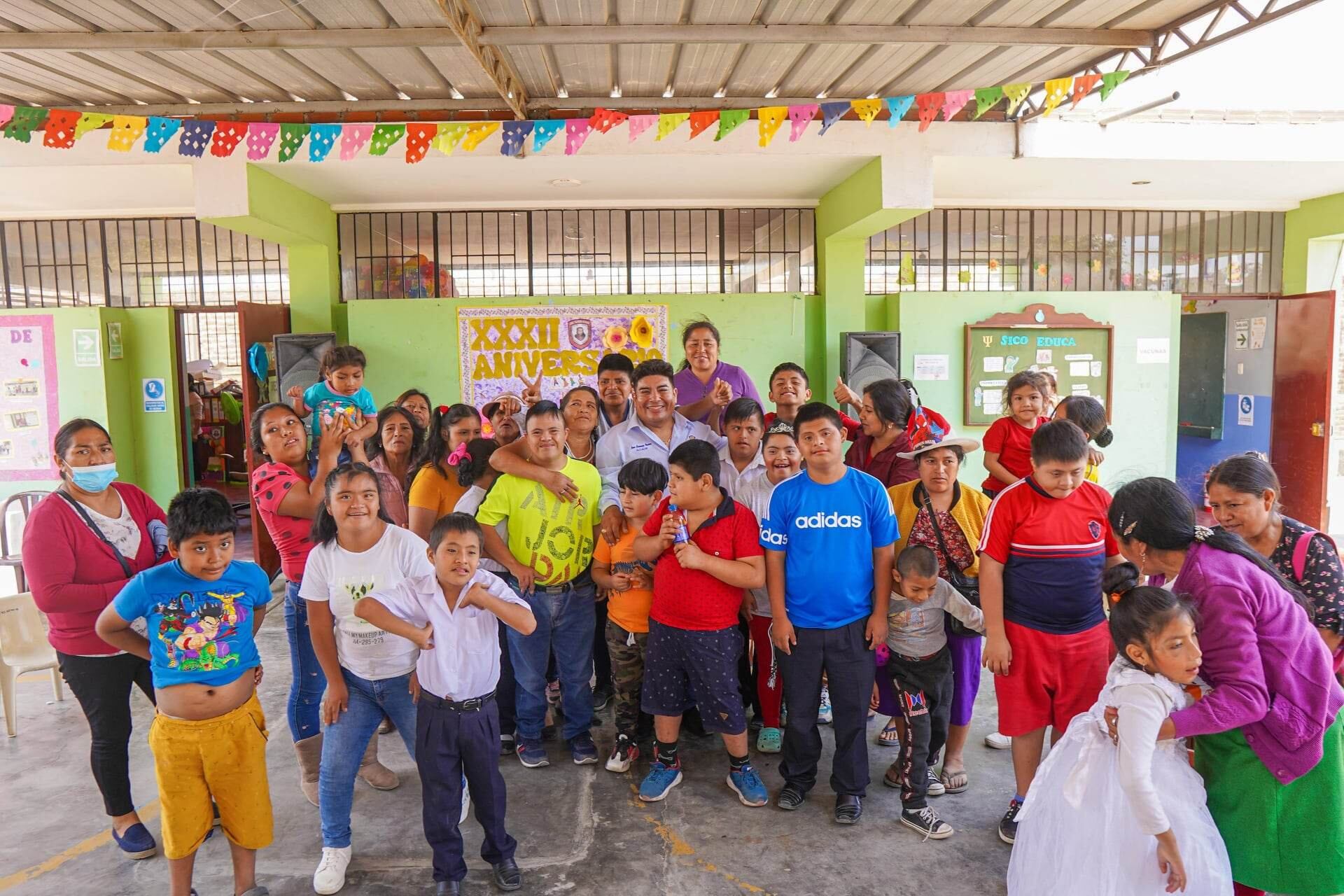 Este ambicioso proyecto se ejecutará en un plazo de 210 días calendarios, y se ha destinado un presupuesto adicional de S/ 264,393.74 para equipamiento y S/ 178,308.44 para supervisión, asegurando así que todas las instalaciones estén óptimamente equipadas y supervisadas para un funcionamiento eficiente.