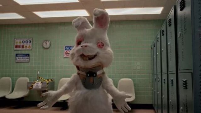 Video animado narra la vida de un conejo que es torturado en un laboratorio de cosméticos 