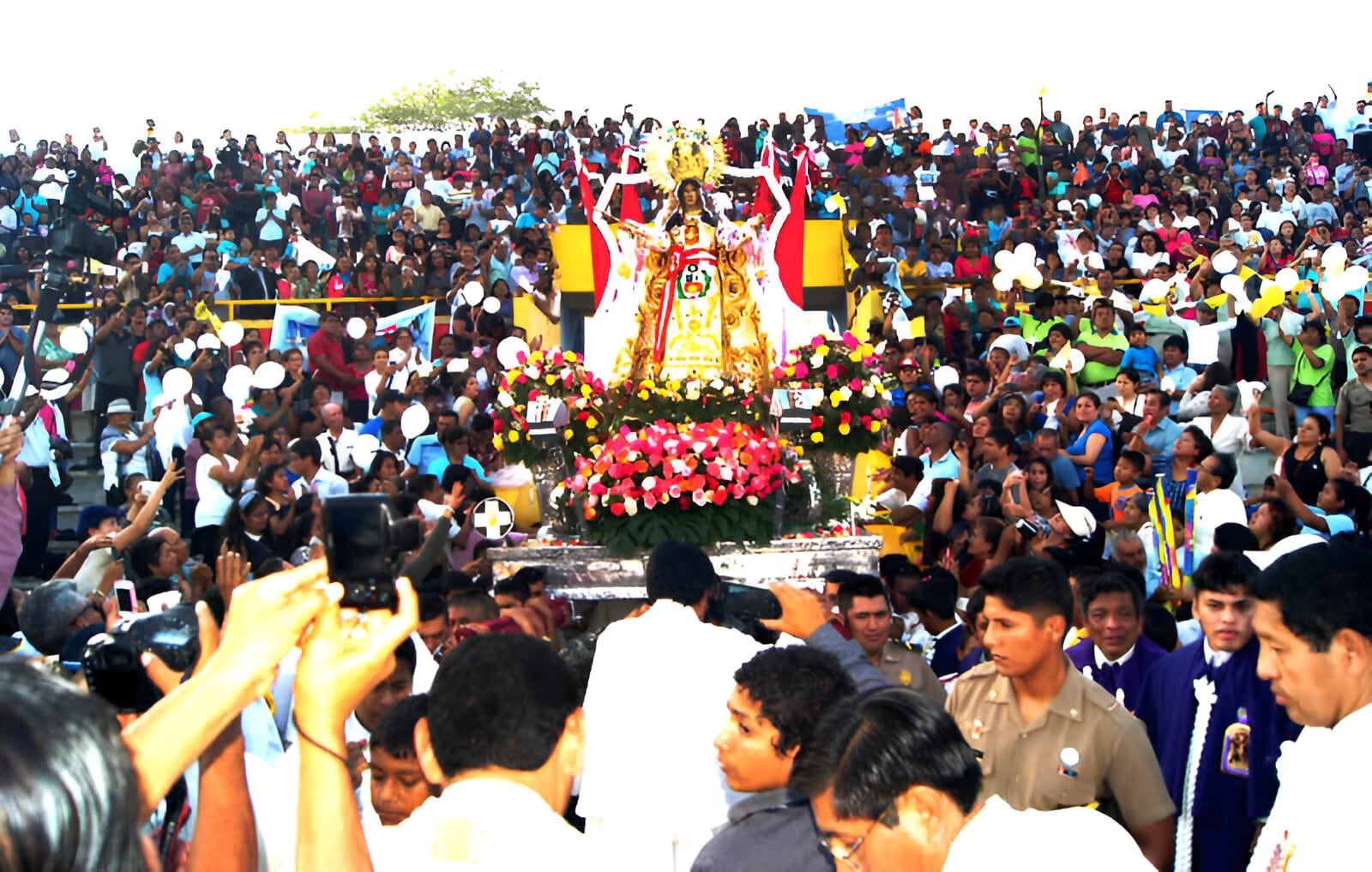 Después de 10 años, la querida “Mamá Mechita regresa a la ciudad de Piura.