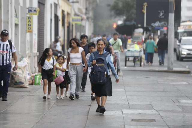 Lima amanece más fría: Senamhi prevé neblina, lloviznas y descenso térmico hasta el 23 de abril