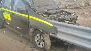 Tacna: Camioneta despista y es atravesado por barra metálica en Panamericana Sur