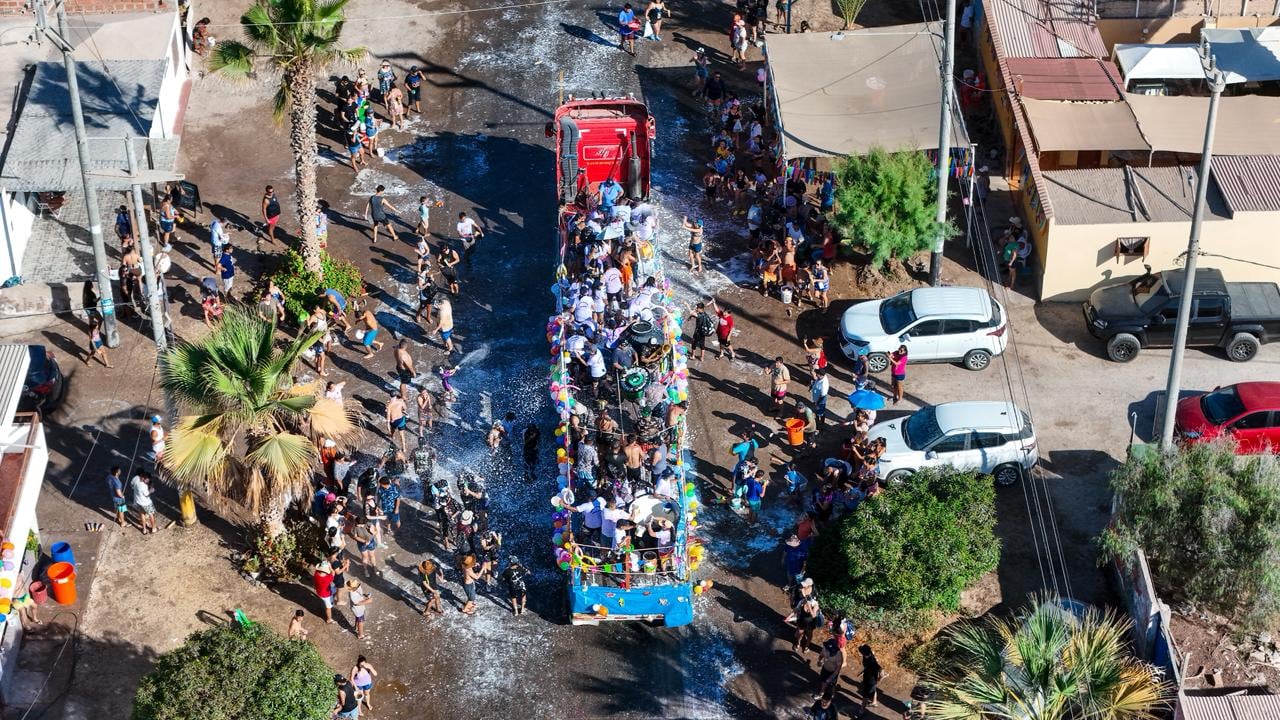 Delegaciones recorrieron principales calles de Boca del Río. (Foto: Difusión)
