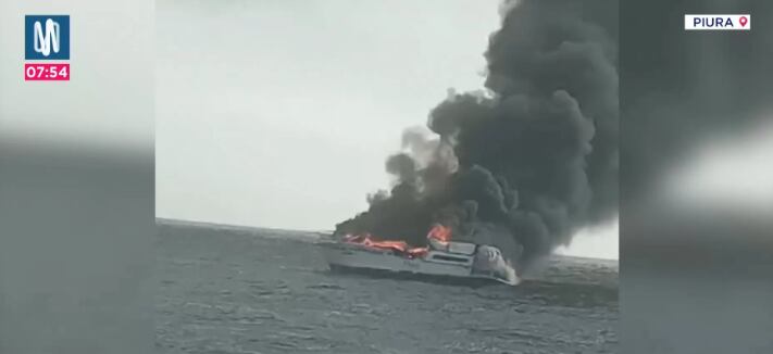 El siniestro ocurrió en alta mar durante una actividad de avistamiento de ballenas. Tres menores se encontraban entre los evacuados.