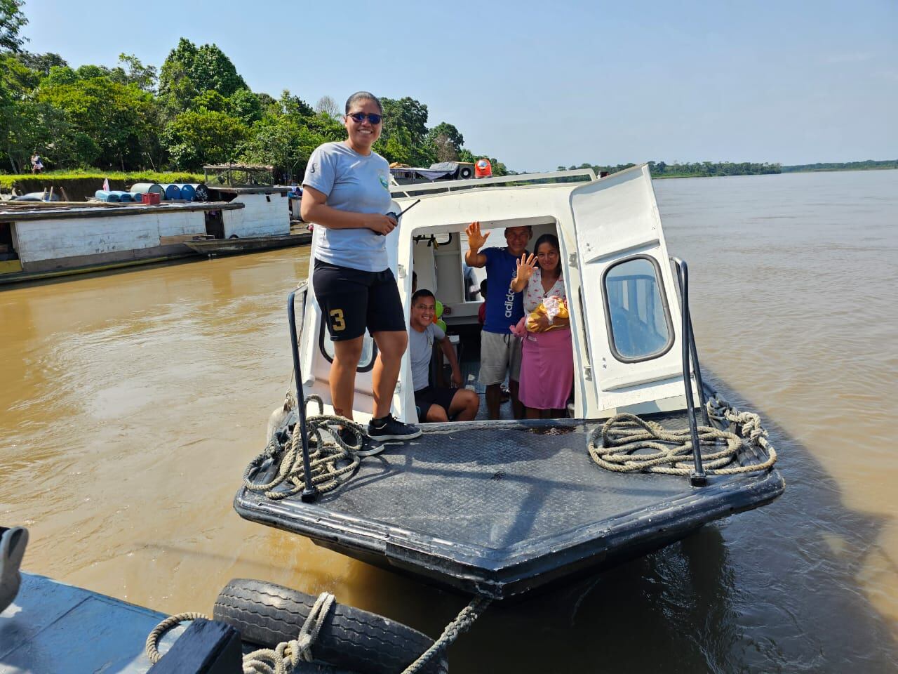 La bebé recibió sus primeras vacunas, paso las pruebas de laboratorio y su primer control de crecimiento y desarrollo para luego entregarle a su madre el Certificado de Nacido Vivo (CNV).