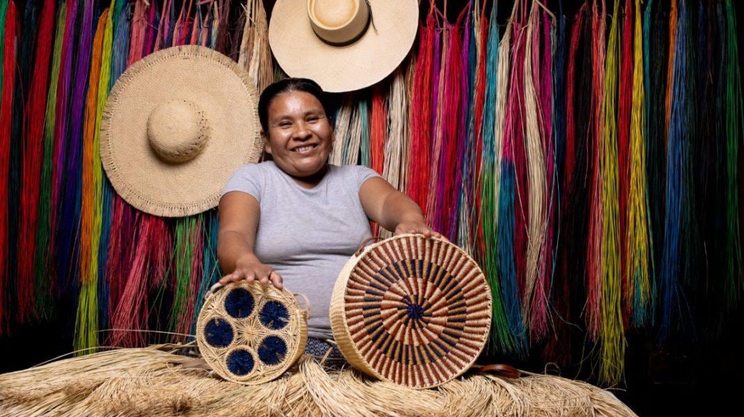 En el mes del artesano, en las segunda cuadra de la Av. Grau hasta el 31 de marzo.