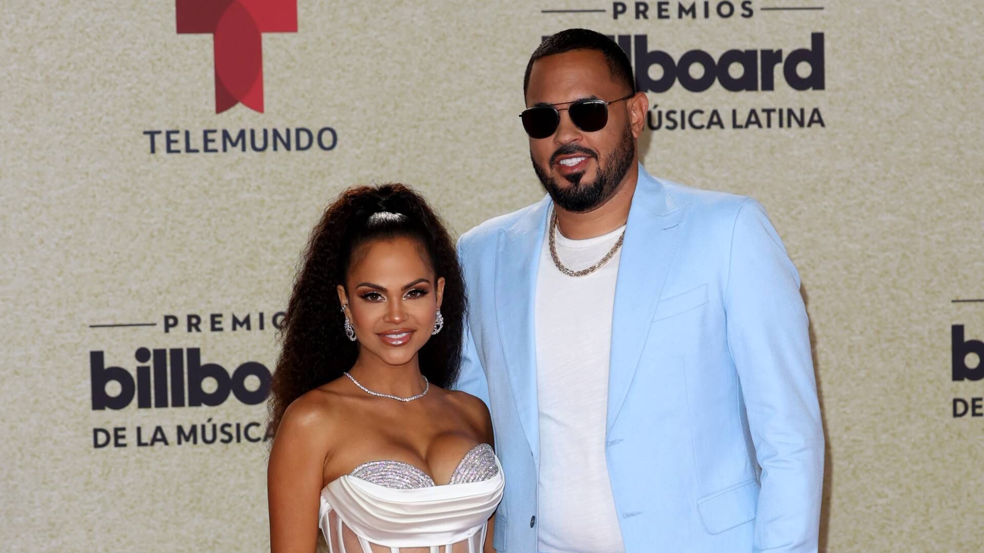 Natti Natasha le habría sido infiel a Raphy Pina. Foto: Composición Correo