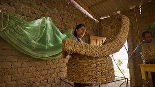 Artesanos de Huanchaco llevan el tejido ancestral en totora a nuevos espacios