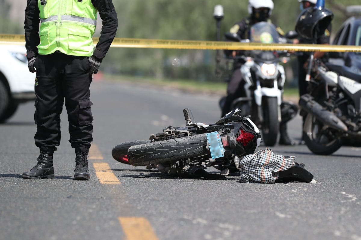 Tragedia ocurrió en sector Mariposa Leyva, en la provincia de Ascope. Chocaron contra una camioneta.