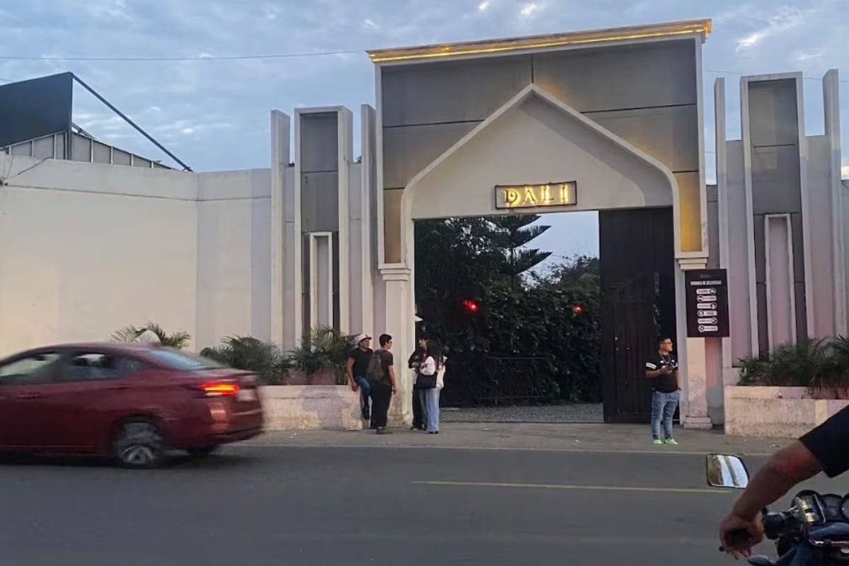 El estallido ocurrió la madrugada del 7 de marzo en un local nocturno lleno de asistentes. Las autoridades investigan si el ataque está vinculado a redes de extorsión. (Foto: N60 Noticias)