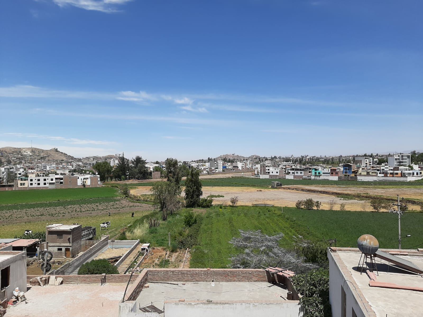 Tiene un espacio privilegiado entre las extensiones de tierra de cultivo en Sachaca. (Foto: GEC)