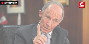 Exfuncionario afirma que quienes están en el poder se disputan la empresa como si fuera un botín. Agrega que Perú Libre y Balcázar buscan repetir el modelo de PDVSA y Pemex.