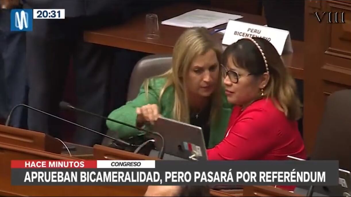 Maricarmen Alva ejerce presión sobre congresista Francis Paredes. (Foto: Captura de video)
