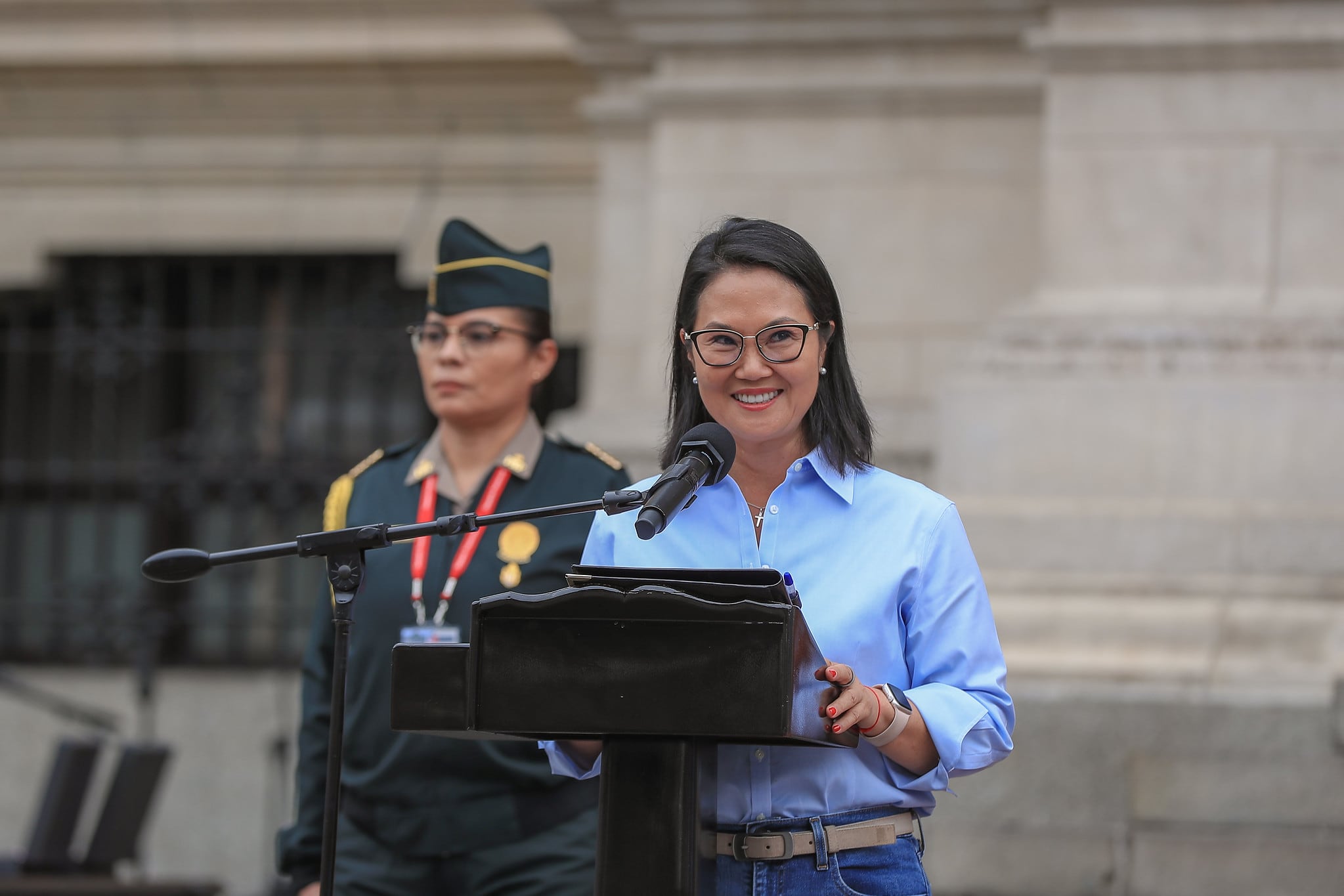 Durante la ceremonia por el Día Nacional de la Persona Adulta Mayor, la presidenta anunció medidas para los jubilados desde 2027 y afirmó que recibió el Ejecutivo con “cifras terribles”. (Foto: Presidencia)