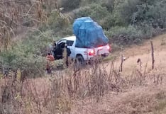 La Libertad: Chofer de camioneta pierde el control de la unidad y queda al borde del precipio