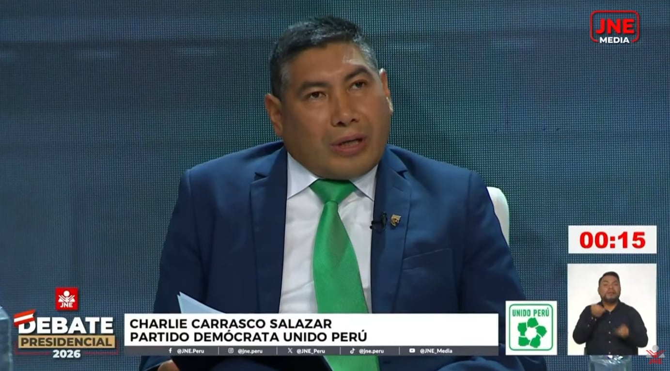 El candidato del Partido Demócrata Unido Perú respondió a una consulta sobre formalización empresarial y simplificación tributaria durante el segundo día del debate presidencial. (Captura de imagen del JNE)