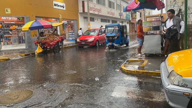 Intensas lluvias azotaron la provincia de Ica por más de tres horas