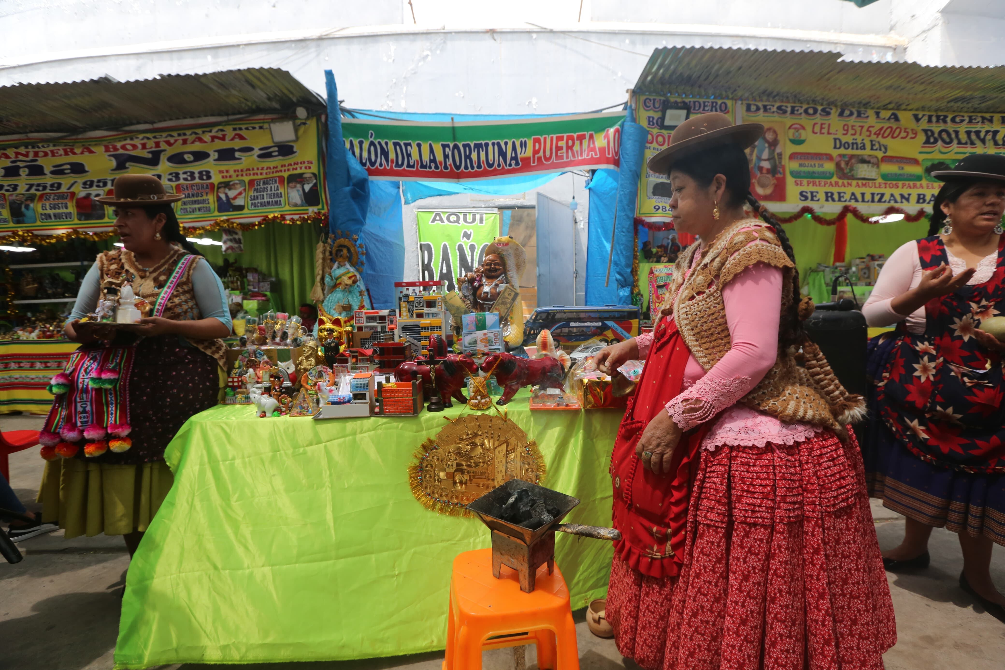 Rituales de fin de año en el estadio Melgar. Foto: Leonardo Cuito.