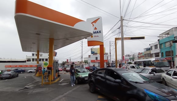 Grifos de Arequipa venden el combustible con precios variados. (Foto: GEC)