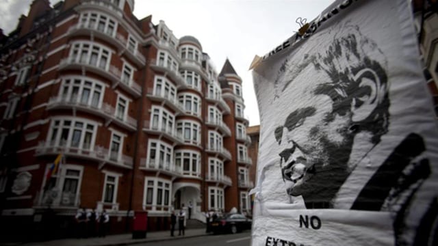 Suecia no se pronuncia sobre asilo a Assange