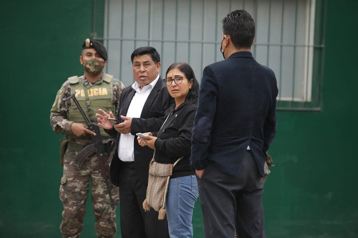 El congresista Pasión Dávila visita de manera permanente el expresidente Pedro Castillo. (Foto: GEC)