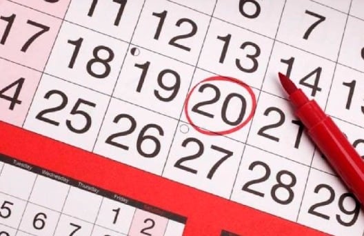 A los 12 feriados existentes, se sumaron los del 7 de junio, 23 de julio, el 6 de agosto y el 9 de diciembre, con los cuales pasamos a 16 días no laborables. Especialistas consideran pertinente que el gobierno de Keiko Fujimori reevalúe su eliminación, y no solo su traslado, ante el perjuicio evidente a la economía del país