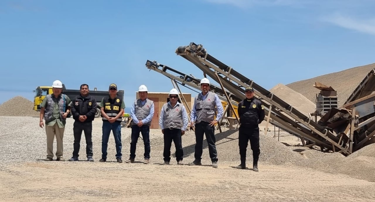 Se incautó maquinaria empleada en las operaciones por minería ilegal