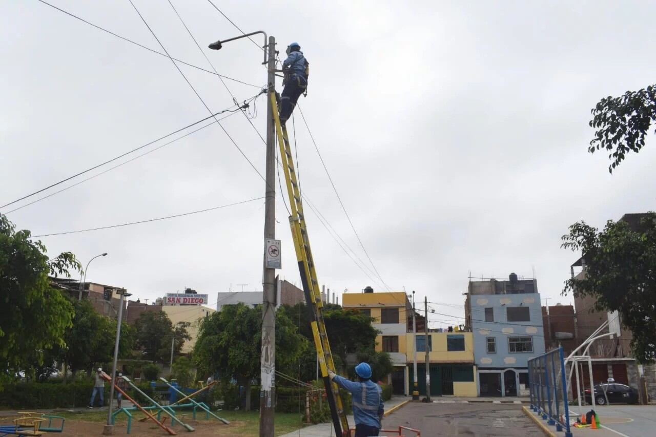 La empresa Hidrandina informó que la restricción obedece a obras de mantenimiento preventivo a las redes eléctricas para repotenciar la calidad del servicio.