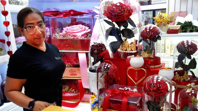 Los comercios piuranos ofrecen de todo para celebrar el Día de San Valentín