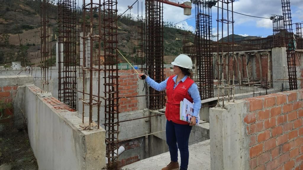 Actualmente, la obra del hospital estratégico de Huarmaca, en Huacabamba, se encuentra paralizada debido a una resolución de contrato por incumplimiento injustificado