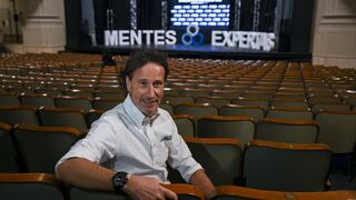 “Un Mentes Expertas”, de Víctor Küppers, llega por primera vez al Perú