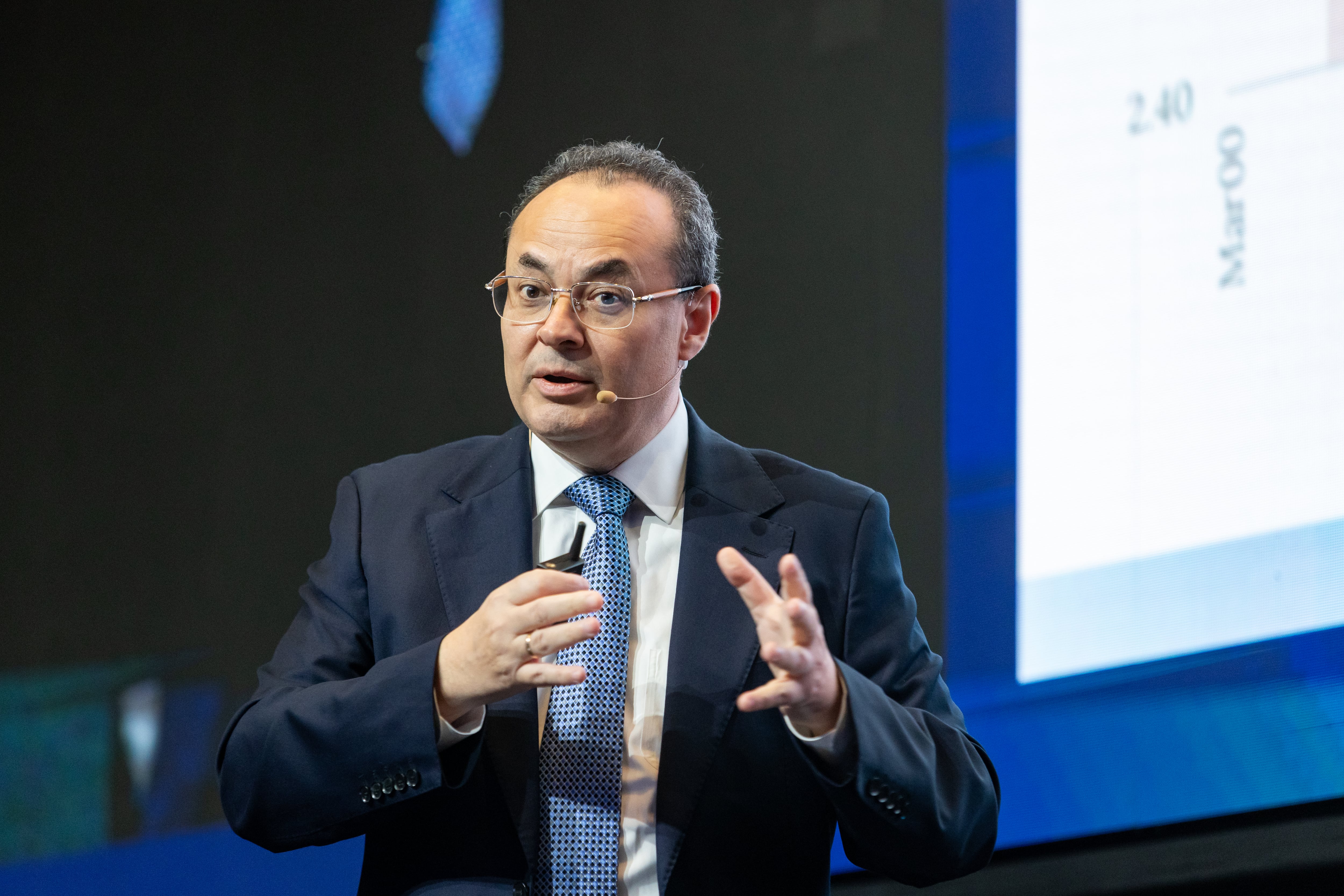 Luis Carranza, exministro de Economía, fue claro al indicar se necesita flexibilidad fiscal para enfrentar ciertos problemas y así tener la confianza de los invrsionistas. | Foto: Gestión