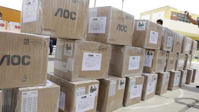 Ica: Culminó entrega de 5266 tablets para escolares y docentes de la región