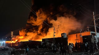 Un voraz incendio deja cerca de S/1 millón en pérdidas en Piura