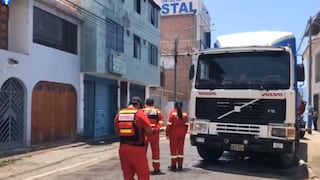 Arequipa: Compañía de bomberos de Mollendo controla incendio ocurrido en el tercer piso de un restaurante