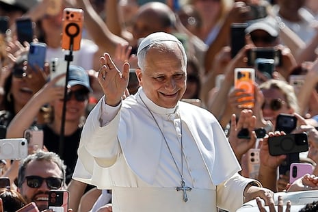 Comisión del Vaticano recorre Chiclayo ante la próxima llegada del papa León XIV